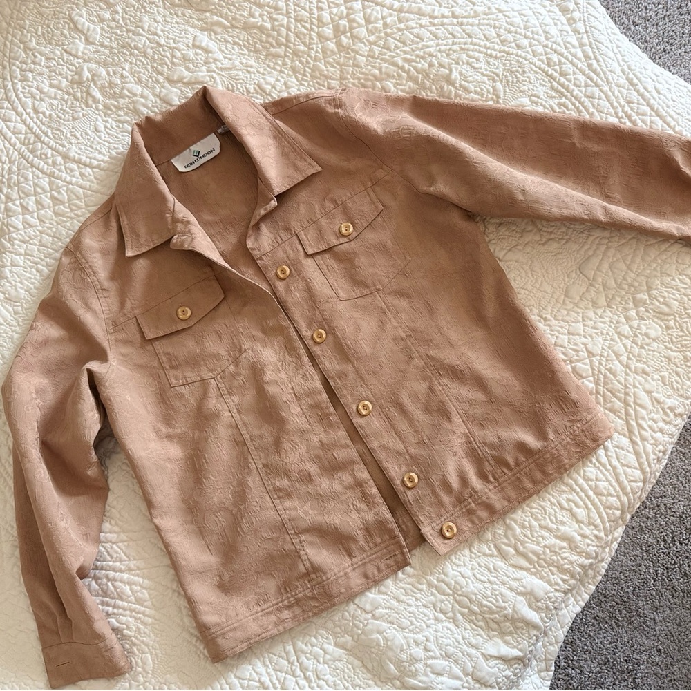 Vintage Lightweight Tan Button-Up (shacket)